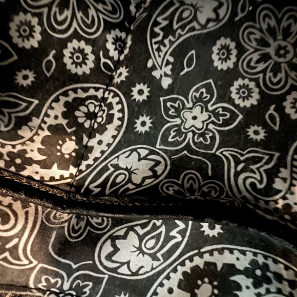 EUC - Bandana by American West Guns & Roses Tote Gray + Black Concealed Carry - Picture 8 of 15